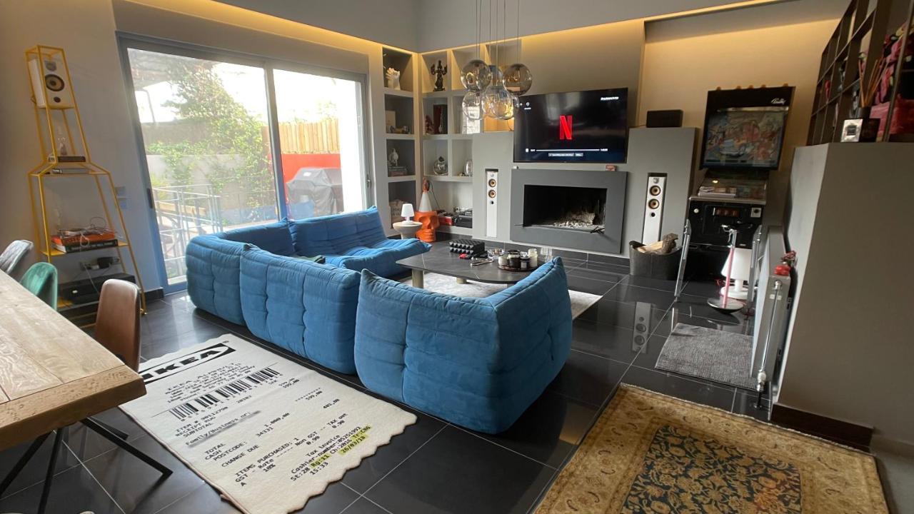Bespoke House 3*