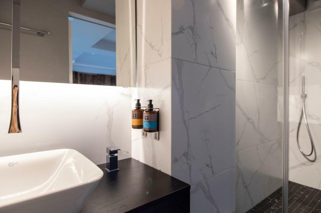 Bespoke House Aparthotel 3*