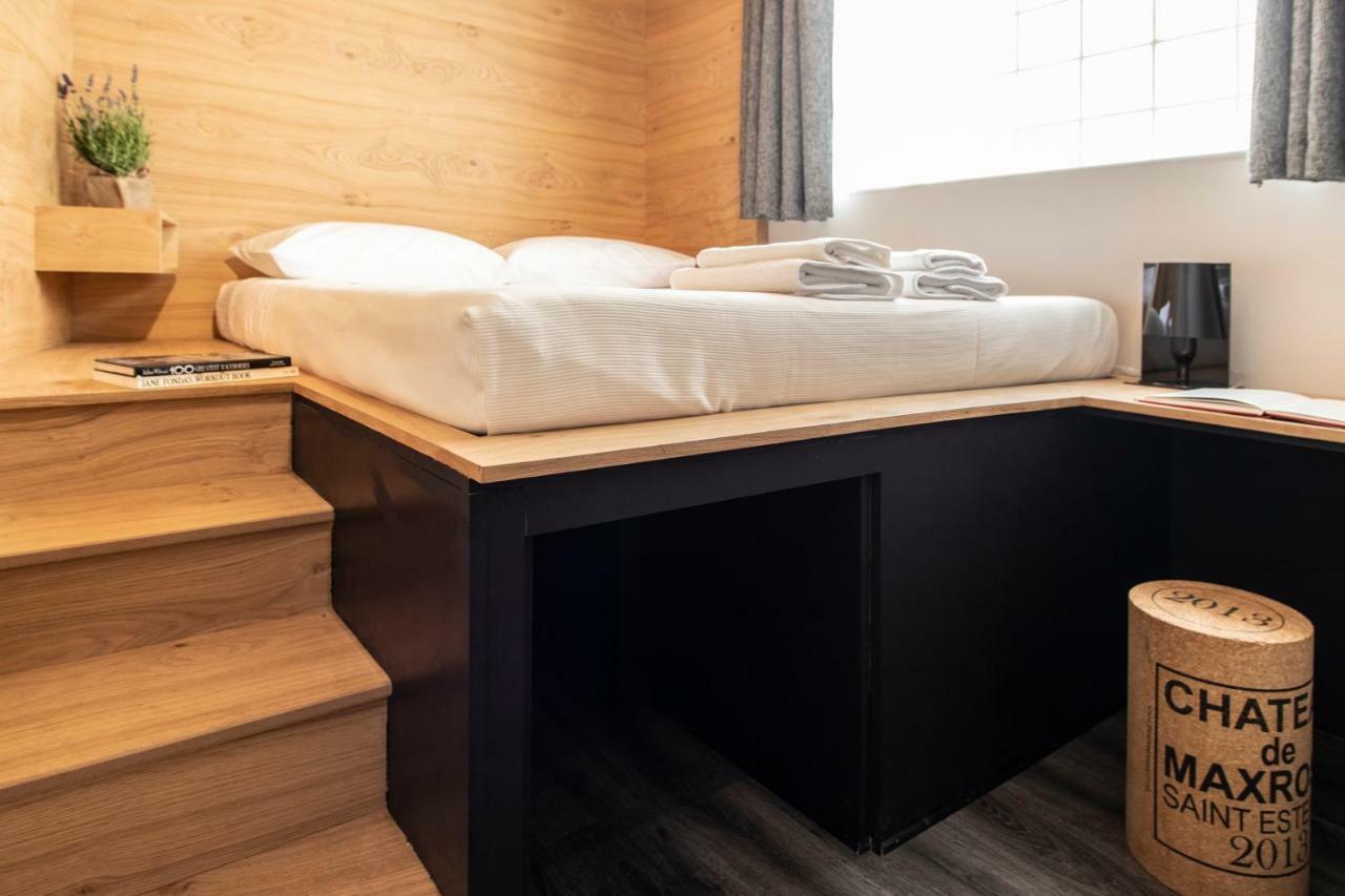 Aparthotel Bespoke House 3*