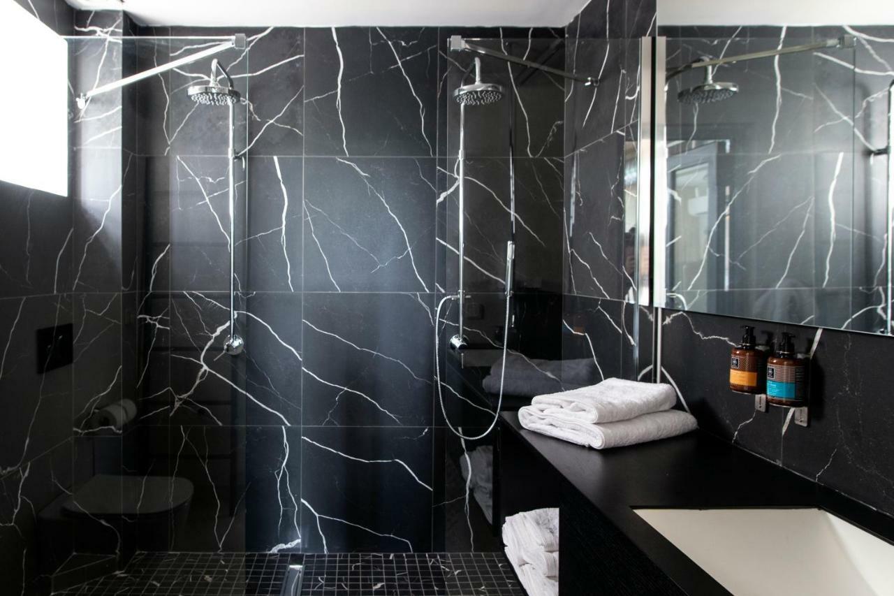 Bespoke House 3*