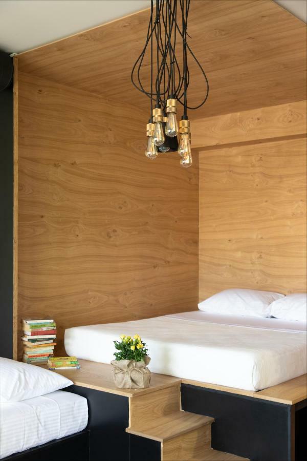Bespoke House 3*